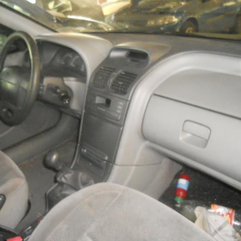 Interrupteur de leve vitre arriere gauche RENAULT LAGUNA 1 Photo n°8