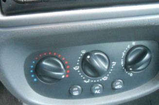 Interrupteur de leve vitre avant gauche RENAULT CLIO 2