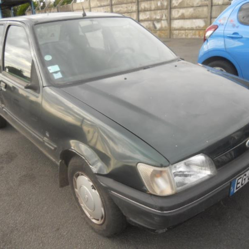 Optique avant principal droit (feux)(phare) FORD FIESTA 3 Photo n°4