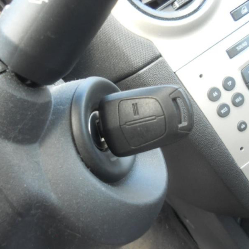Bras essuie glace avant droit OPEL CORSA D Photo n°8