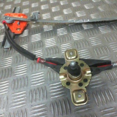 Leve vitre mecanique avant droit FORD FIESTA 4