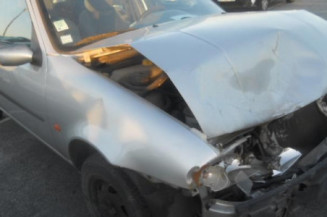 Leve vitre mecanique avant droit FORD FIESTA 4