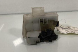 Serrure avant droit RENAULT MEGANE 1
