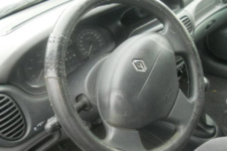Serrure avant droit RENAULT MEGANE 1