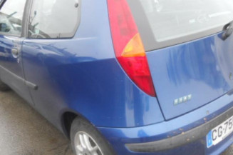 Moteur essuie glace arriere FIAT PUNTO 2