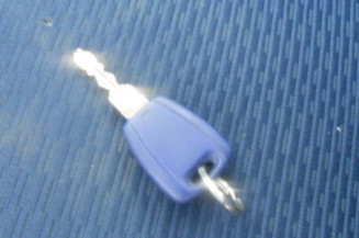 Moteur essuie glace arriere FIAT PUNTO 2