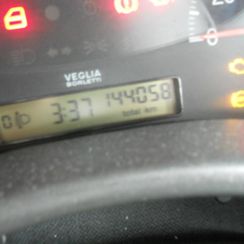 Moteur essuie glace arriere FIAT PUNTO 2 Photo n°10