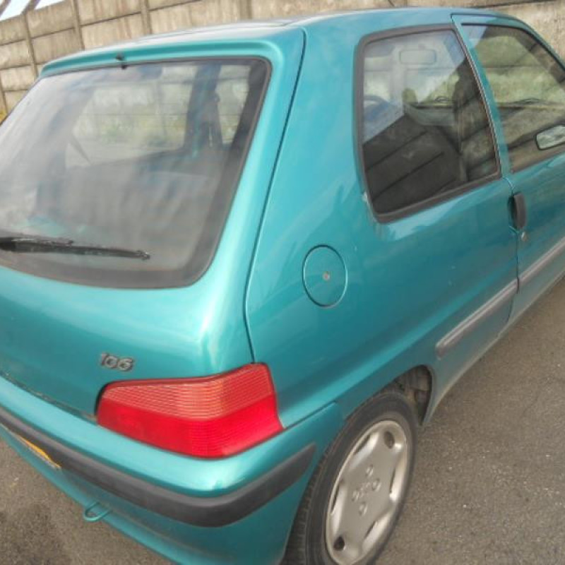 Moteur essuie glace arriere PEUGEOT 106 Photo n°5