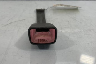 Attache ceinture avant droit PEUGEOT 107 Photo n°1