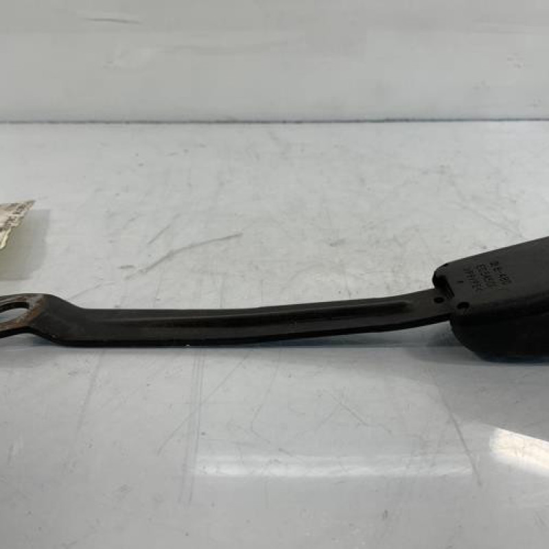 Attache ceinture avant droit PEUGEOT 107 Photo n°2