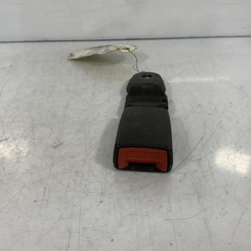 Attache ceinture arriere gauche CITROEN C3 1 Photo n°2
