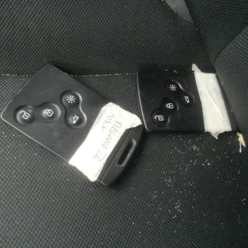 Pretensionneur de ceinture avant droit RENAULT MEGANE 3 Photo n°12