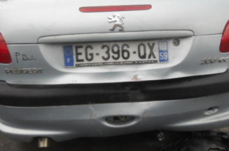 Pretensionneur de ceinture avant droit PEUGEOT 206