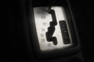 Pretensionneur de ceinture avant droit PEUGEOT 206