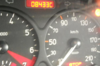 Pretensionneur de ceinture avant droit PEUGEOT 206