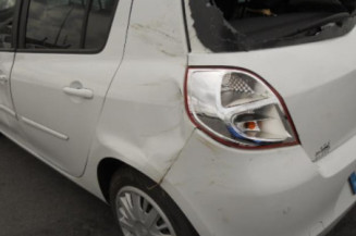 Poignee interieur avant droit RENAULT CLIO 3