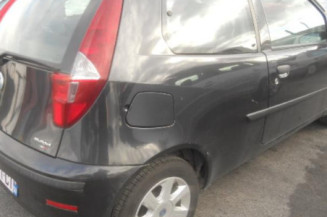 Poignee interieur avant gauche FIAT PUNTO 2