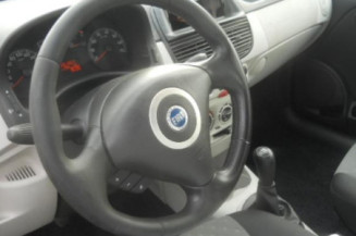Poignee interieur avant gauche FIAT PUNTO 2