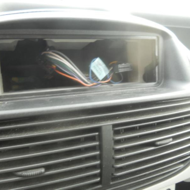 Poignee interieur avant gauche FIAT PUNTO 2 Photo n°11