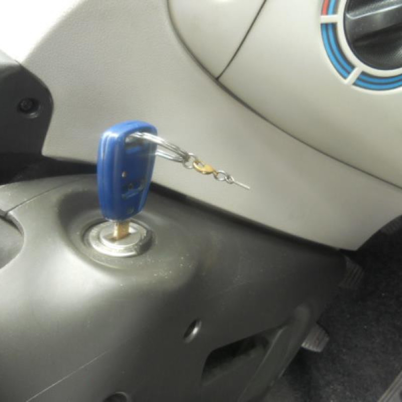 Poignee interieur avant gauche FIAT PUNTO 2 Photo n°12