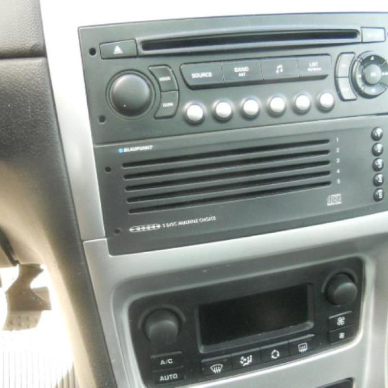 Bouton de warning PEUGEOT 307 Photo n°9