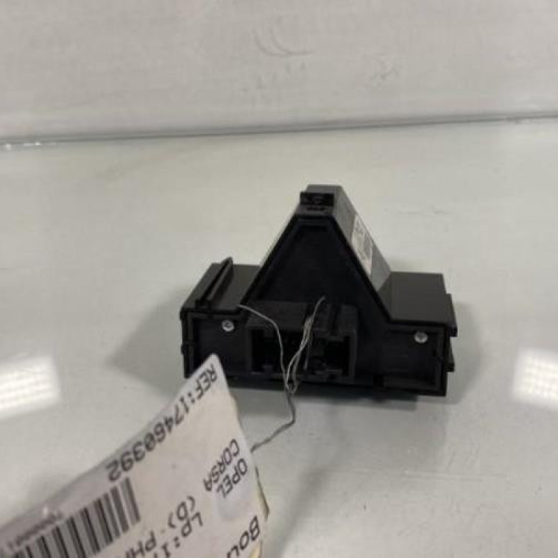 Bouton de warning OPEL CORSA D Photo n°3