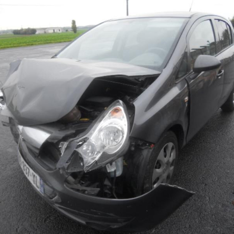 Ceinture arriere gauche OPEL CORSA D Photo n°4