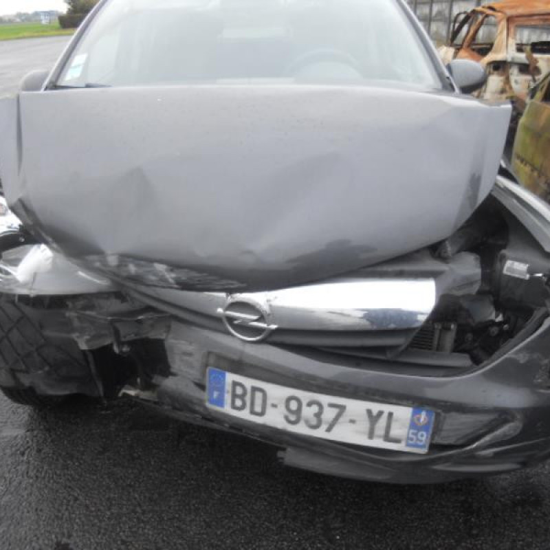 Ceinture arriere gauche OPEL CORSA D Photo n°5
