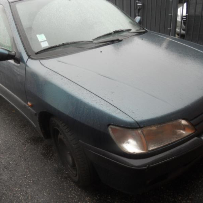 Aile avant droit PEUGEOT 306 Photo n°4