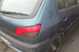 Aile avant droit PEUGEOT 306
