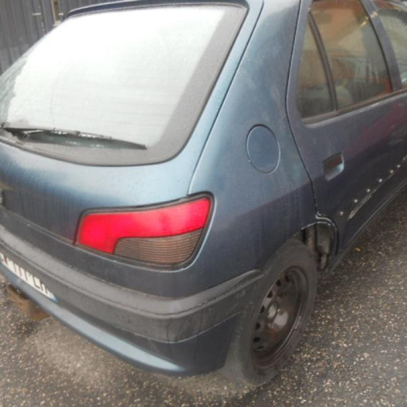 Aile avant droit PEUGEOT 306 Photo n°5