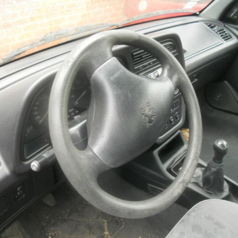 Aile avant droit PEUGEOT 306 Photo n°7