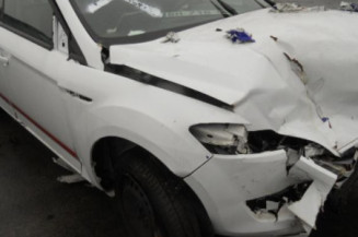 Serrure avant droit FORD MONDEO 3