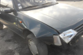 Bras essuie glace arriere PEUGEOT 205
