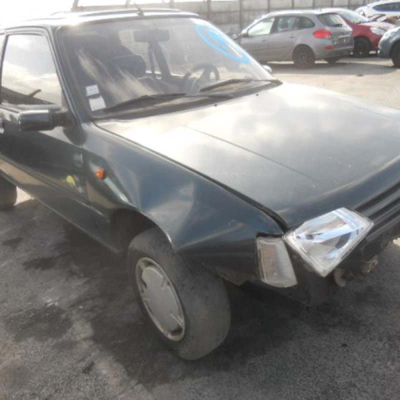 Bras essuie glace arriere PEUGEOT 205 Photo n°2