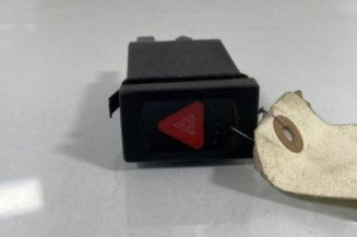 Bouton de warning VOLKSWAGEN PASSAT 4 Photo n°1