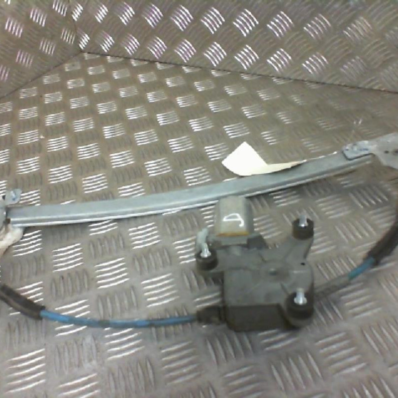 Leve vitre electrique arriere droit PEUGEOT 406 Photo n°1