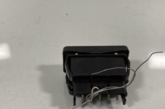 Interrupteur de leve vitre avant gauche PEUGEOT 106