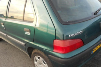 Interrupteur de leve vitre avant gauche PEUGEOT 106