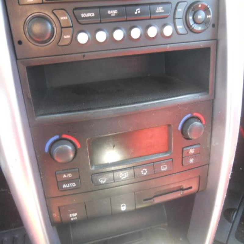 Attache ceinture arriere droit PEUGEOT 207 Photo n°11