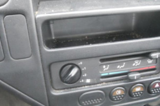 Bras essuie glace arriere PEUGEOT 106
