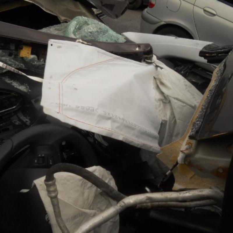 Serrure arriere gauche PEUGEOT 208 1 Photo n°8