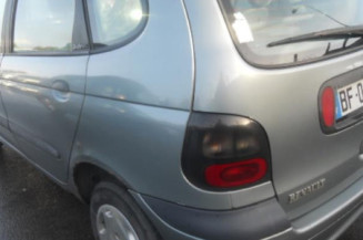 Retroviseur droit RENAULT SCENIC 1