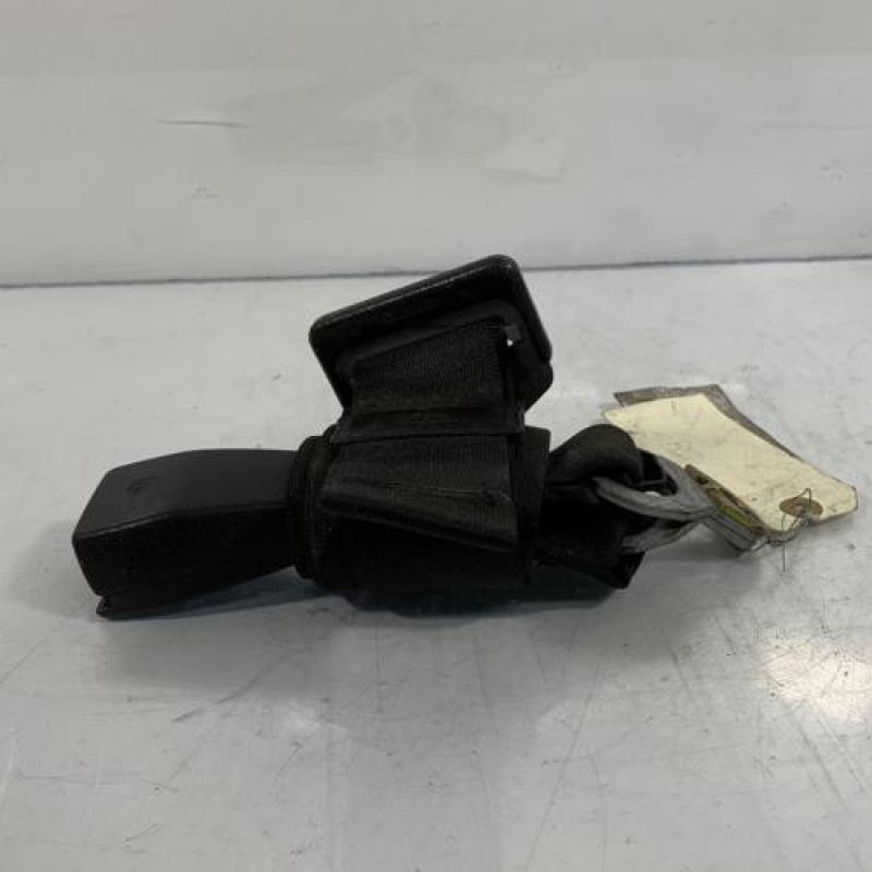 Attache ceinture arriere gauche BMW SERIE 3 E46 Photo n°2