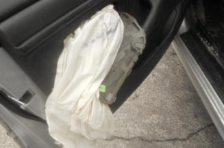 Attache ceinture arriere gauche BMW SERIE 3 E46