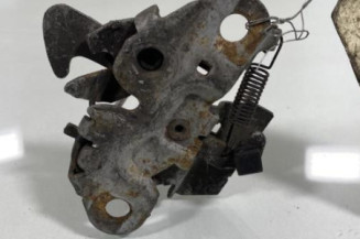 Fermeture de capot RENAULT SCENIC 1