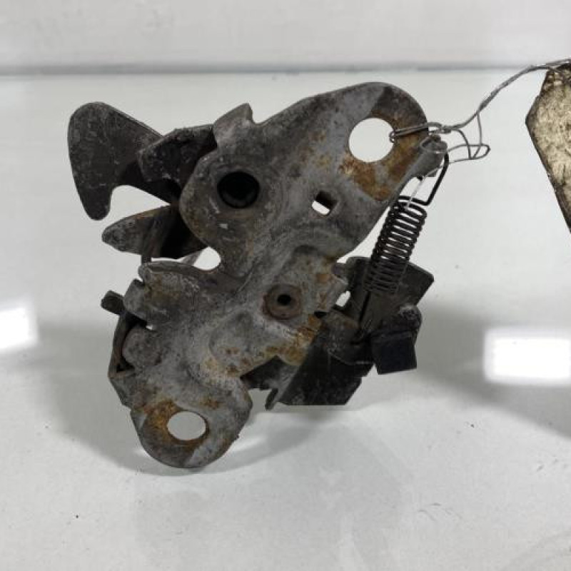 Fermeture de capot RENAULT SCENIC 1 Photo n°3