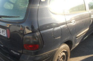 Fermeture de capot RENAULT SCENIC 1