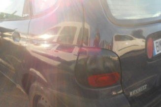 Fermeture de capot RENAULT SCENIC 1