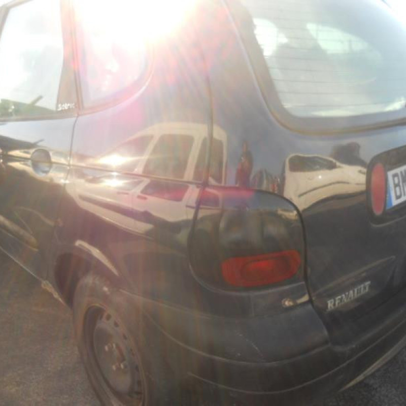 Fermeture de capot RENAULT SCENIC 1 Photo n°7